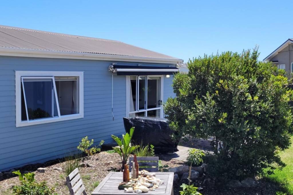 Pohara'S Seaside Chalet Exterior foto
